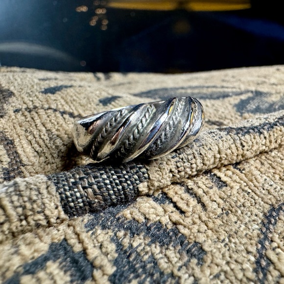 Vintage sterling silver ring. - Picture 3 of 12